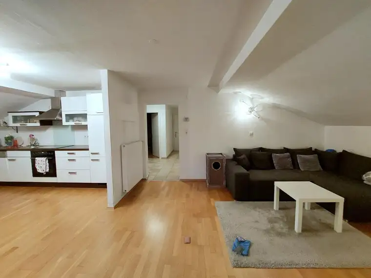 Charmante, sonnige 3-Zimmer-Wohnung in Anif