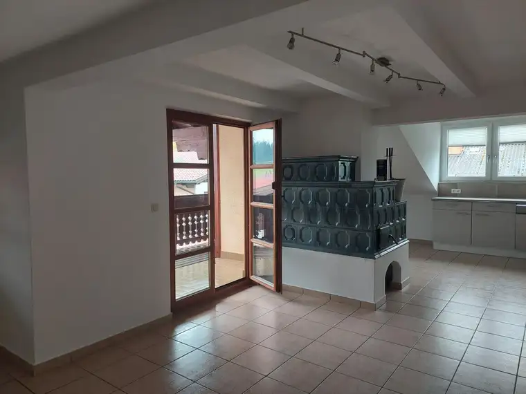 3 Zimmer Wohnung mit Balkon