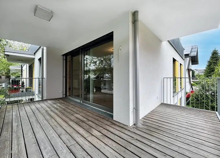 Modern wohnen mit zeitlosem Flair - ruhig gelegene 3-Zimmer Wohnung mit großem Balkon