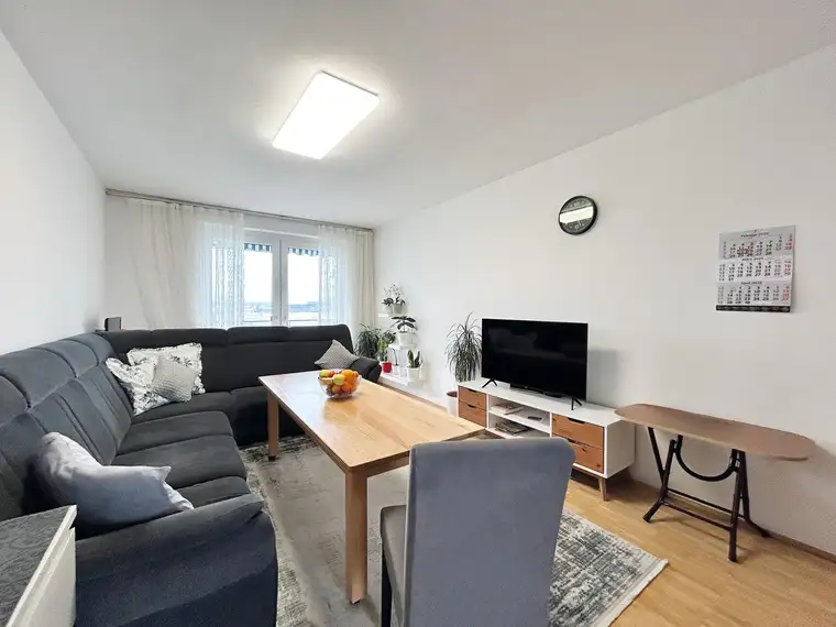 Gemütlich &amp; charmant – sonnige 4-Zimmer-Wohnung mit großem Balkon