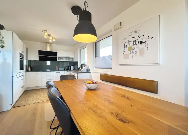 Helle 3-Zimmer-Wohnung mit großzügigem Balkon – ideal für Familien