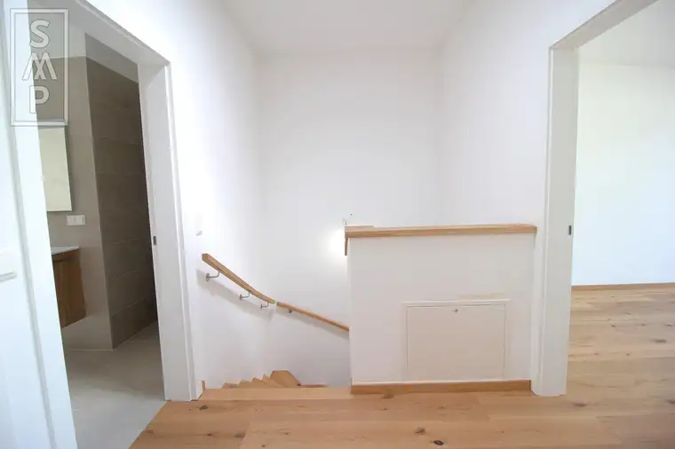 MODERNES REIHENHAUS MIT GARTEN, BALKON, UVM