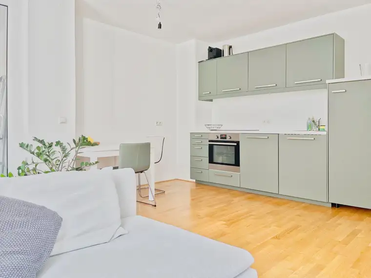Moderne, helle 2-Zimmer-Wohnung | 6 Gehminuten zur U4 Hietzing | gemütliche Loggia