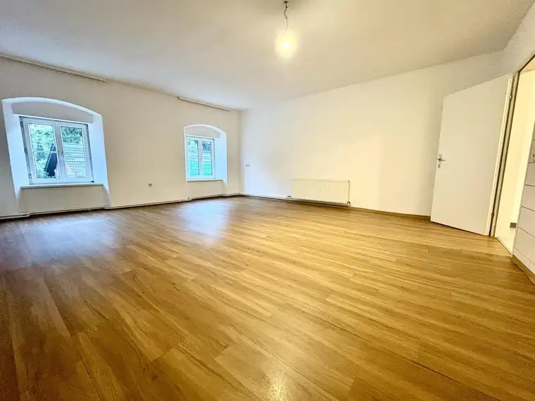 Klein, fein &amp; bald mit neuer Küche – 1-Zimmer-Wohnung in Lambach