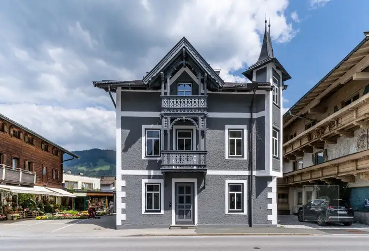BÜRO/ PRAXIS/ EINHEIT FÜR KURZZEITVERMIETUNG IN JAHRHUNDERTWENDE JUWEL
