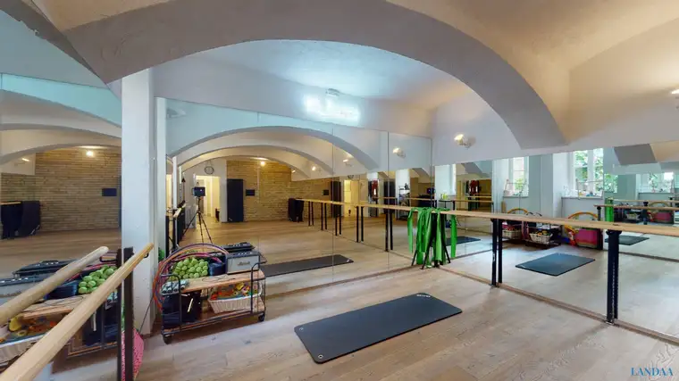 Feza Velicangil, LANDAA Immobilien GmbH