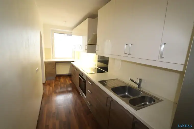 +++NEU+++ Moderne 3-Zimmer-Wohnung mit Loggia und Top-Infrastruktur! Millenium City Nähe