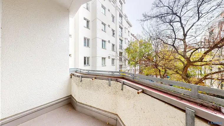 ++NEU++ helle 3 Zimmer Traumwohnung mit Balkon beim Stadtpark! TOPLAGE