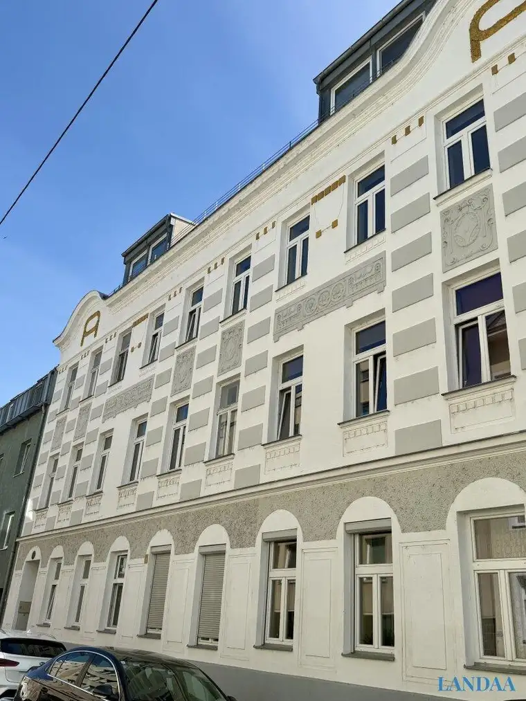Elza Hallett, LANDAA Immobilien GmbH