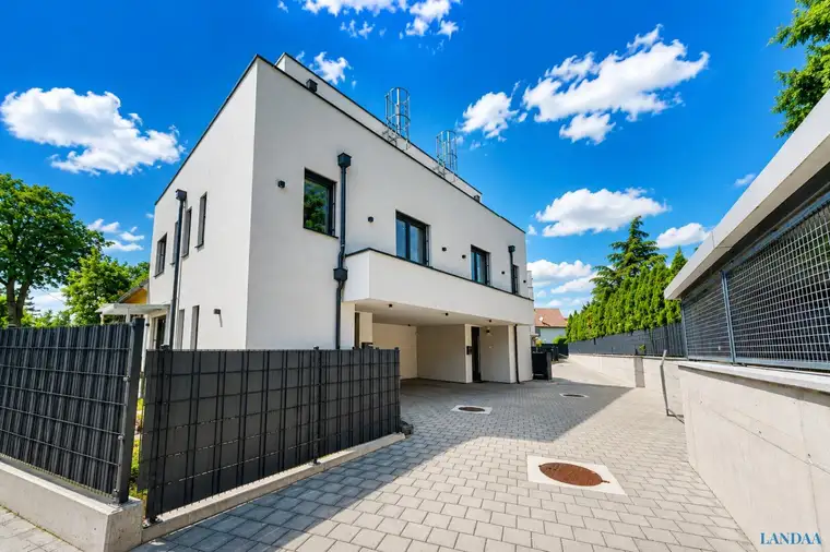 Roman Babadschanov, LANDAA Immobilien GmbH