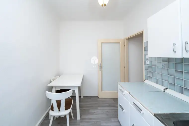 Weldengasse 1: 1-Zimmer Wohnung mit Einbauküche, Parkett, Aufzug in U-Bahn Troststraße Nähe zu vermieten!