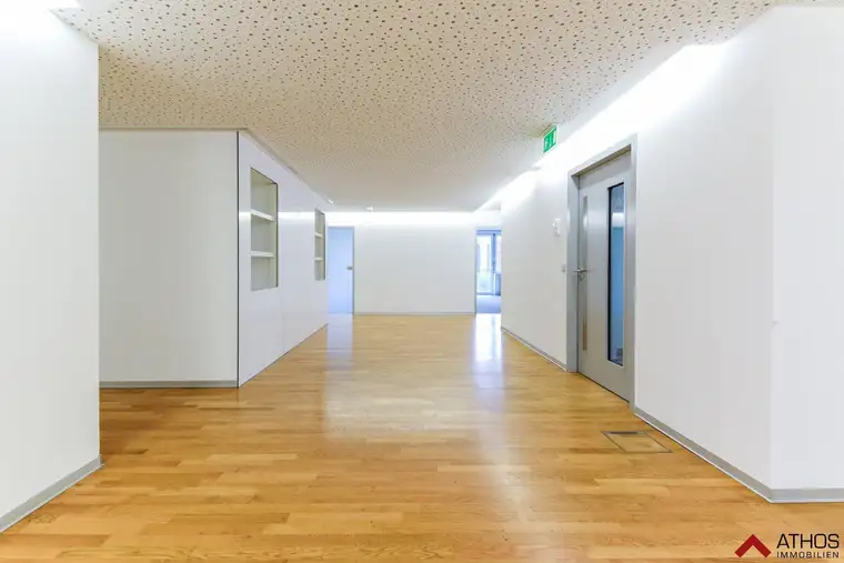 Top 101: Helles Büro im Herzen von Urfahr zu verkaufen