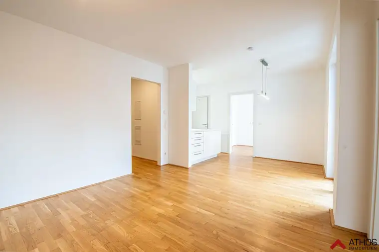 Moderne 3-Zimmer-Wohnung mit Küche in der Nähe des Pleschingersees