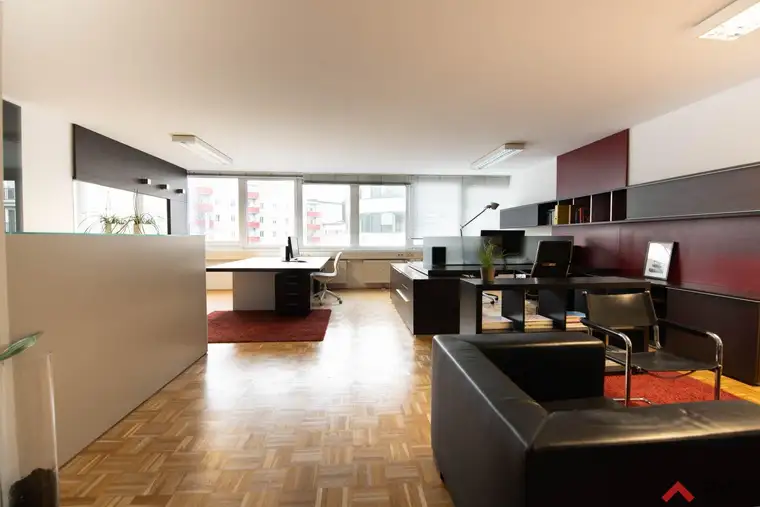 Kompaktes Büro in Linz-Urfahr