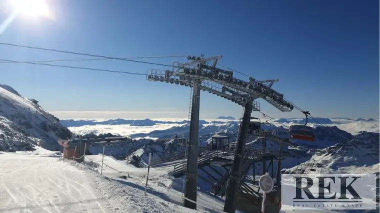 Grundstück mit Chalet-Baubewilligung in direkter Gletscherskigebietsnähe - touristische Nutzung!