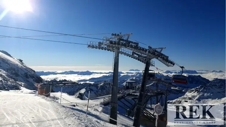 Grundstück mit Chalet-Baubewilligung in direkter Gletscherskigebietsnähe - touristische Nutzung!