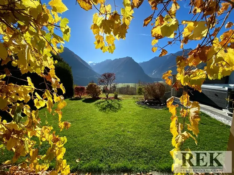 Kaufpreisreduziert! Sehr gepflegtes Haus mit Whirpool auf der Tal-Sonnenseite mit Bergpanoramablick!