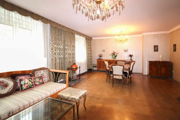 Großzügige 3-Zimmer-Wohnung mit Balkon in bester Lage des 19. Wiener Bezirkes