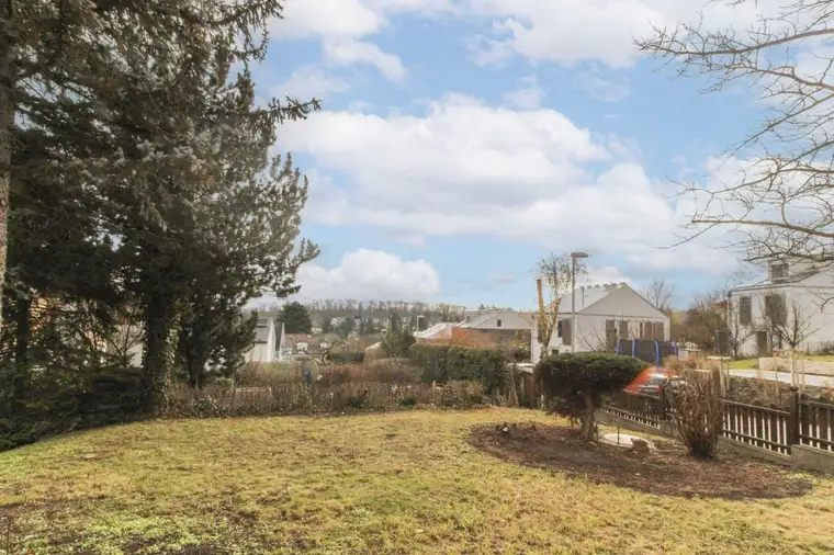 Schöner Weitblick: Ruhiges Zuhause mit Garten in bester Lage des 13. Bezirkes