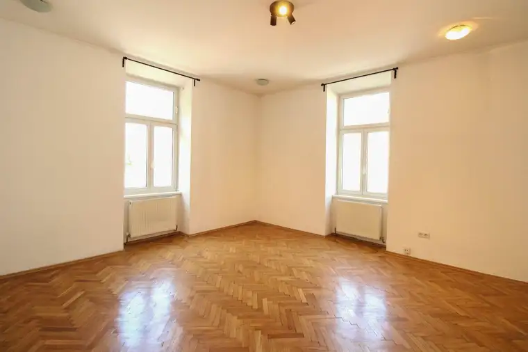 Zentral, charmant, bezugsfrei: Gepflegte 3-Zimmer-Wohnung nahe Hernalser Hauptstraße 