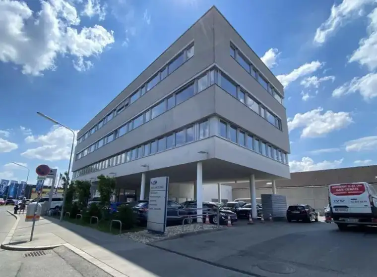 Moderne Büros mit Fernblick