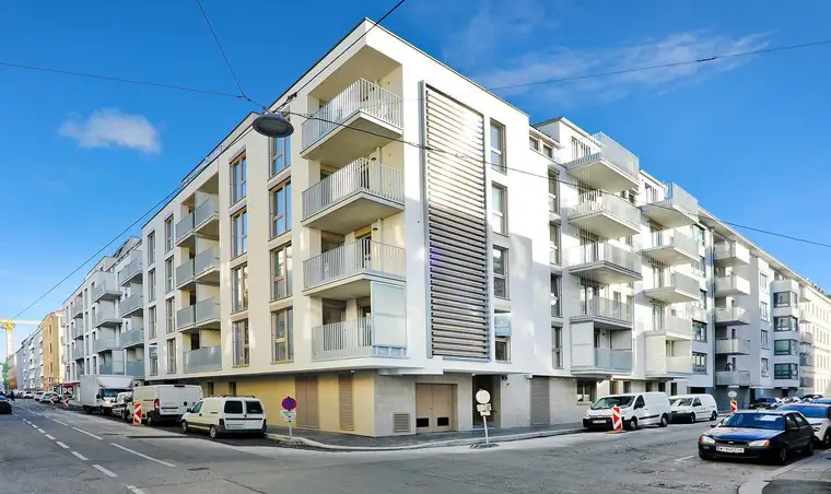 Atemberaubende 3-Zimmer-Wohnung |Dachgeschoss | Terrasse | PROVISIONSFREI