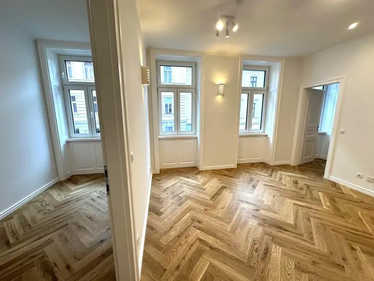 VIEVIENNE - Wohnen im Altbau: 3-Zimmer-Wohnung mit viel Platz | ausgezeichnete Lage