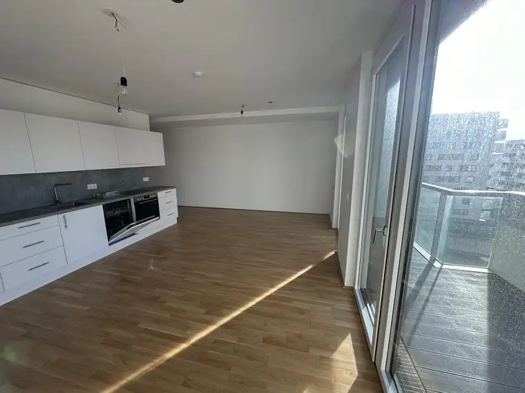 MARINA TOWER - 2-stöckiges 4-Zimmer-Apartment mit Loggia und Balkon