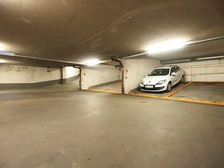 GARAGE PROVISIONSFREI ZU VERMIETEN NÄHE U6
