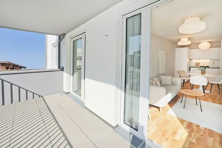 Platzhyrsch - Zweitbezug - 4-Zimmer-Wohnung mit Balkon - Nähe Badeteich Hirschstetten