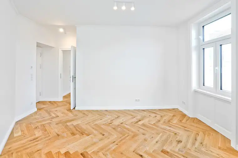 Stilvolle Altbauwohnung mit 2 Zimmer – Wohnen mit Charakter - VIEVIENNE -