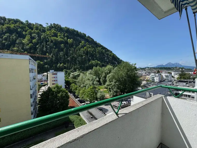 Gepflegte 2 Zimmer Wohnung mit Loggia | im Herzen von Schallmoos | Perfekt als Starter oder Anlage!