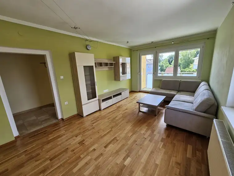 ** TOP elegante Eigentumswohnung ** Panoramablick ** Süd-Balkon ** viel Grünfläche ** Parkplatz **