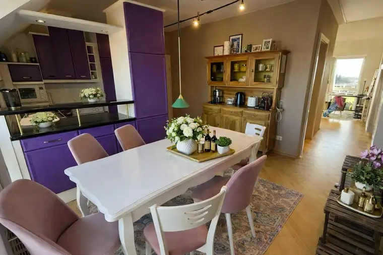 ***Charmante Balkonwohnung mit TG-Platz in herrlicher Ruhelage***Wohnen, wo andere spazieren gehen***