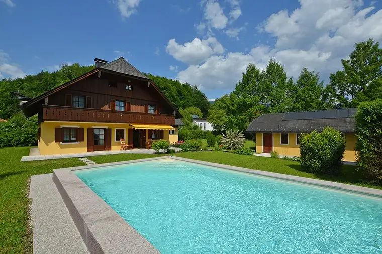 Landhausvilla auf großen Grundstück in Bad Ischl
