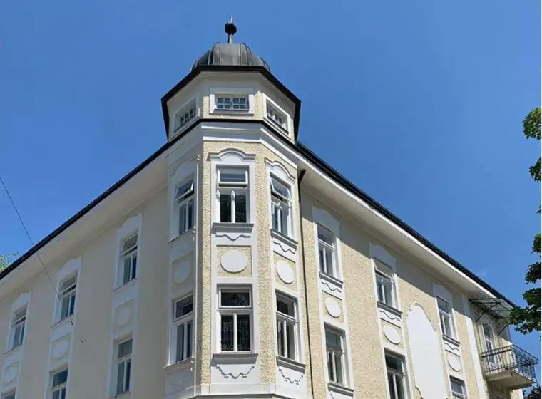 Stilvolle Wohnung in bester Lage mit dem Charme vergangener Zeiten
