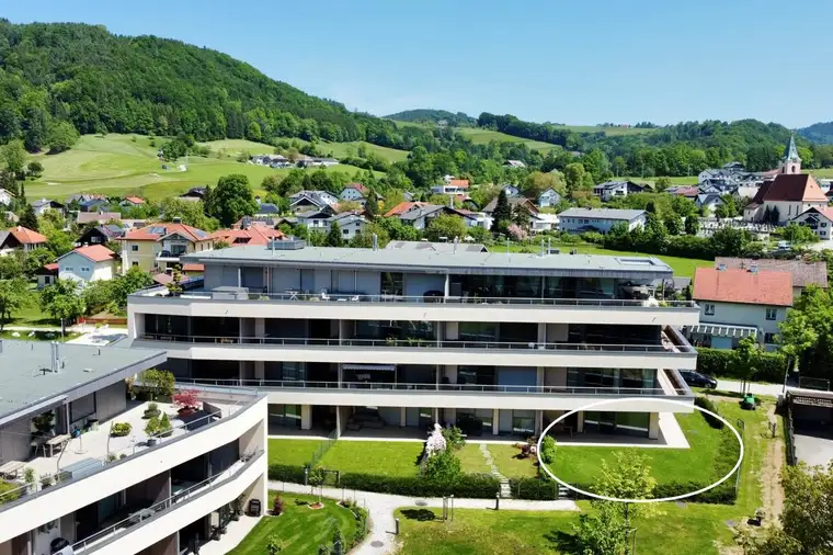 Ruhige Gartenwohnung in direkter Seenähe und Top-Zustand