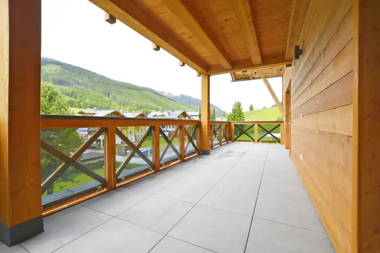 Premium Living in Filzmoos: 4-Zimmer-Wohnung mit traumhafter Terrasse