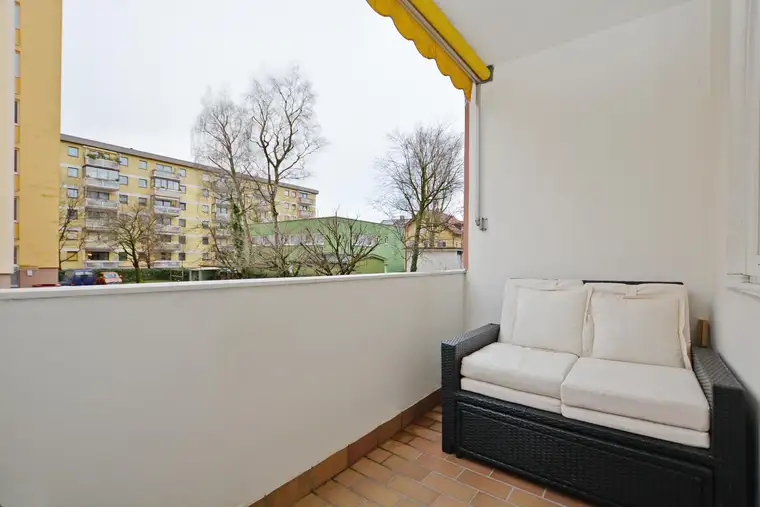 Charmante 3-Zimmer-Wohnung mit Loggia