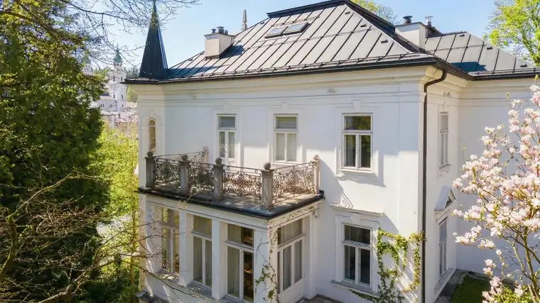 Repräsentativer Stiftungs-/Firmensitz - Einzigartige Kaivilla in spektakulärer Lage der Stadt Salzburg