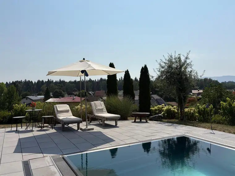 ZWEITWOHNSITZ möglich -Exklusives Designhaus mit Pool, Wellnessbereich, Smart Home &amp; Premium-Ausstattung
