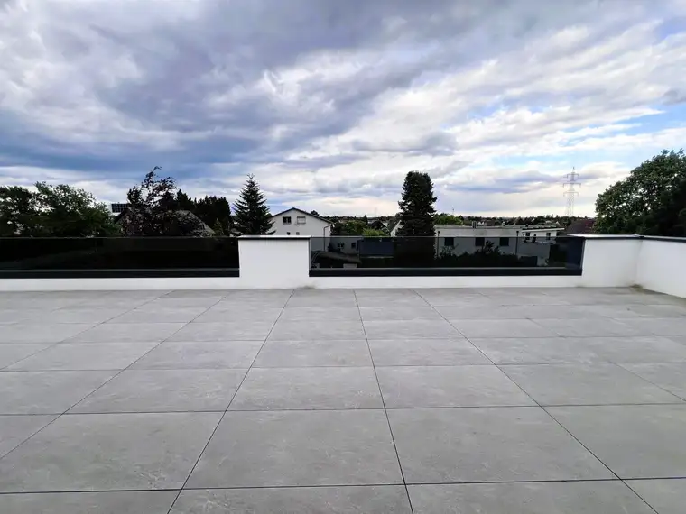 Exklusives Penthouse mit 113 m² Dachterrasse – Design trifft Privatsphäre in Graz Straßgang!!!