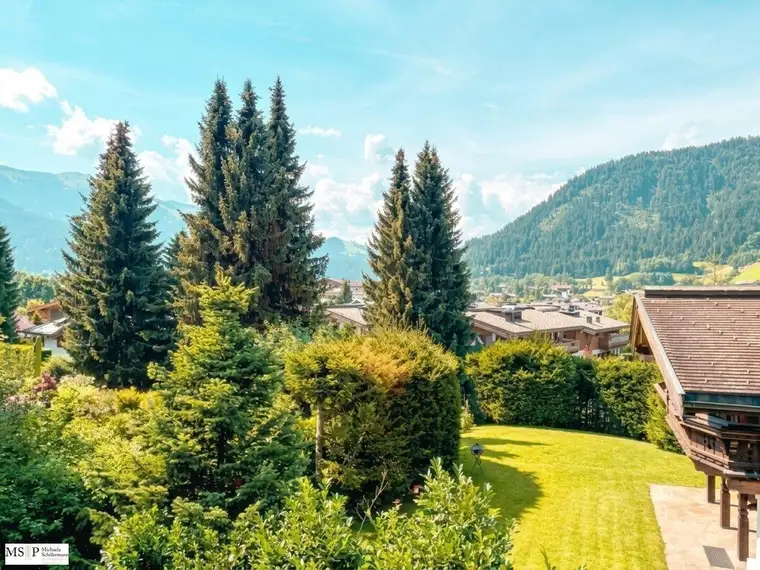 Reith bei Kitzbühel: Schöne sonnige Dachgeschoss-Wohnung mit separatem Gäste-Apartment