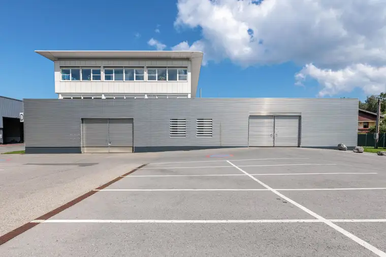 Lagerhalle mit 543 m², EG, PROVISIONSFREI zu vermieten!