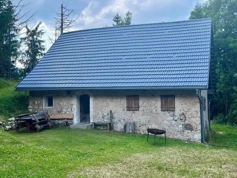 Interessante Berghütte mit Grünblick in Kärnten