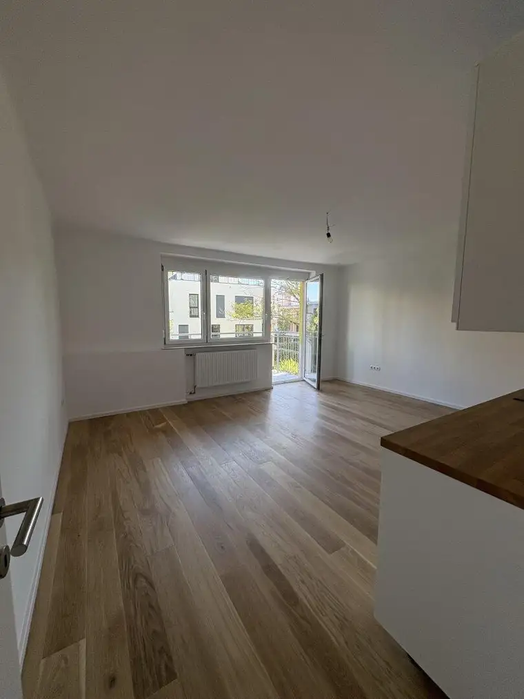 Luxus 3-Zimmer-Erstbezug in bester Lage mit 2 Balkonen und Stellplatz in Graz, 74m²