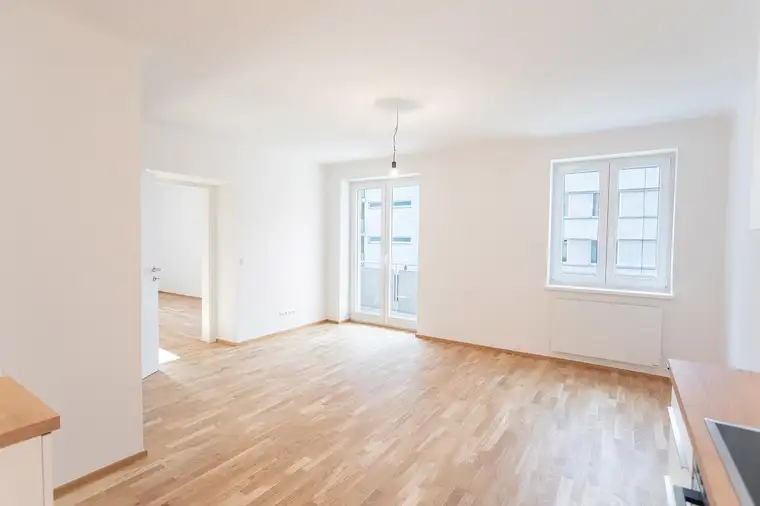 Wunderschöne und kernsanierte 4 Zimmer EIGENTUMSWOHNUNG in 1100 Wien zu verkaufen! Erstbezug nach Sanierung!