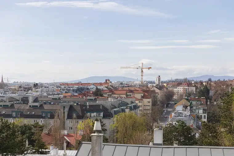 ERSTBEZUG NACH KOMPLETTSANIERUNG! Großartig geschnittene 3 Zimmer Eigentumswohnung in einer ruhigen Lage 1170 Wien! Provisionsfrei zu verkaufen! 