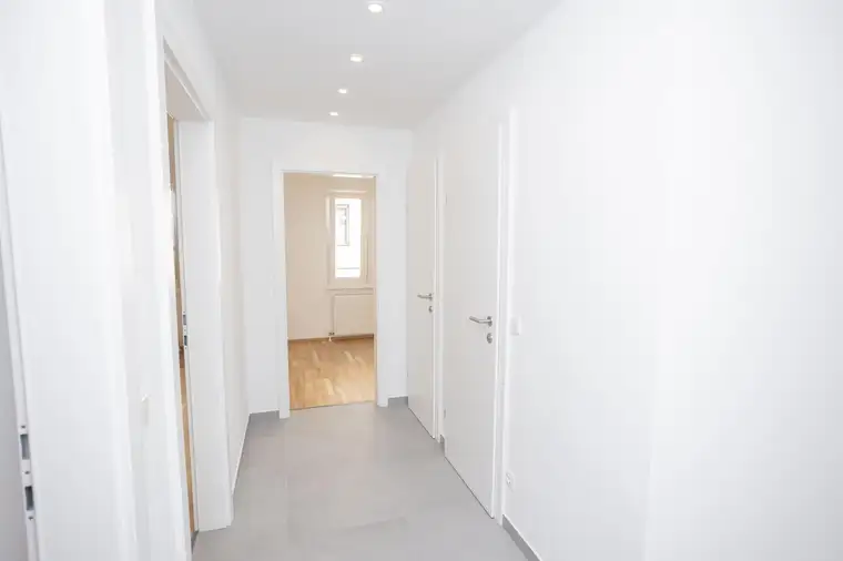 Kernsanierte 2 Zimmer Eigentumswohnung in einer modernen Brigittenauer Lage in der Nähe des Donaukanals! PROVISIONSFREI!