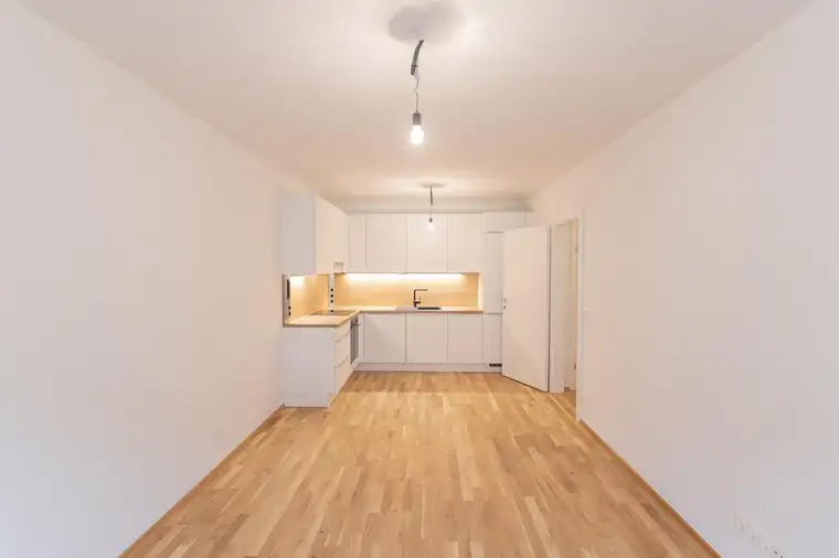 Tolle, kernsanierte und schön geschnittene 4 Zimmer Eigentumswohnung in 1150 Wien! PROVISIONSFREI!